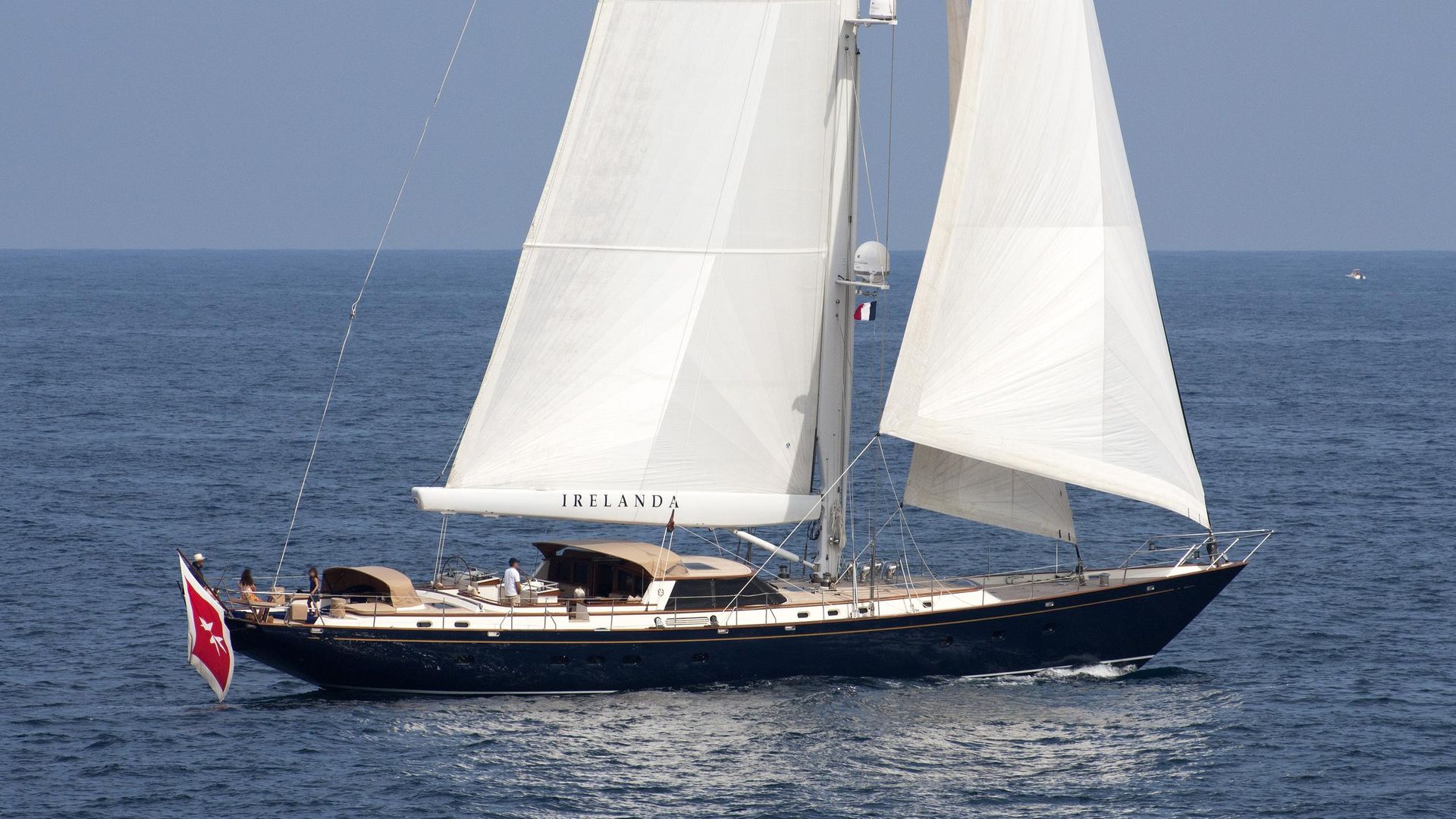 IRELANDA yacht (Alloy Yachts, 31.94m, 1998)